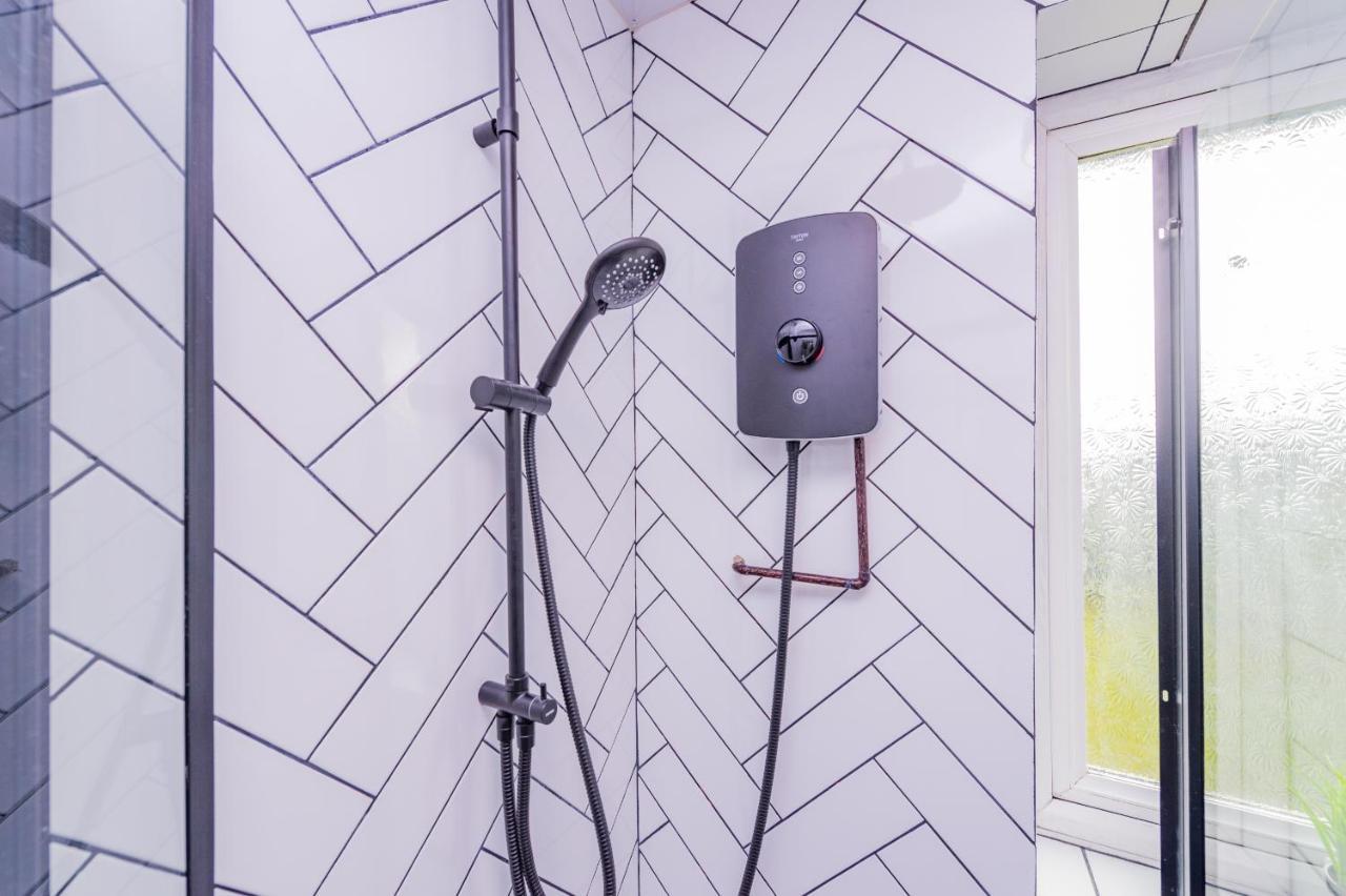 Studio Annexe By Papermill, Deeside - En-Suite, Heswall Exteriér fotografie